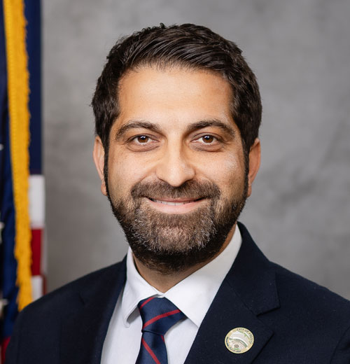 image-karbassi-hs-staff-listing-block_ccb9bec673dd1b4333d3a73fd9402e1a